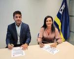 Momento de la firma de la coalición electoral entre FUPS y PSC