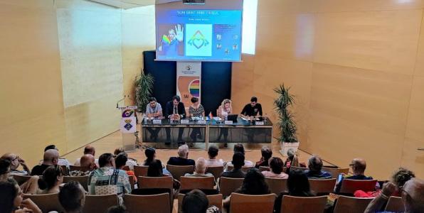 Taula rodona a Salou sobre delictes d'odi contra el col·lectiu LGBTI 