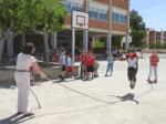 Els alumnes de lEscola Mestral de lHospitalet celebren les XXII Jornades Culturals