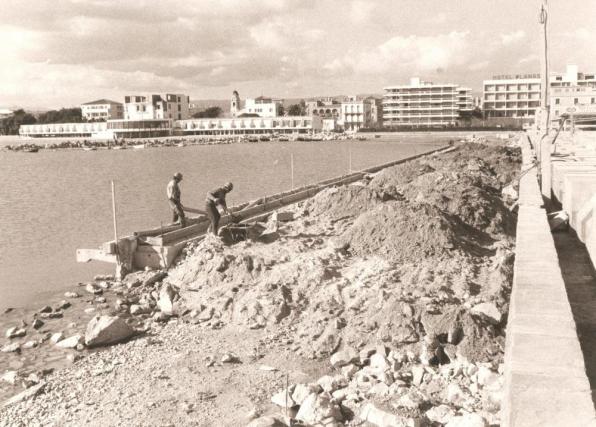 Inauguración de la exposición conmemorativa de los 45 años del Náutico de Salou